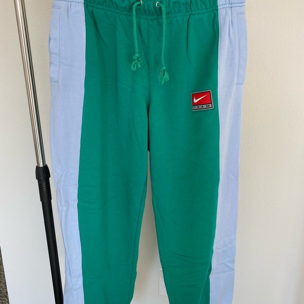 Nike Women’s Joggers in Green and Light Blue